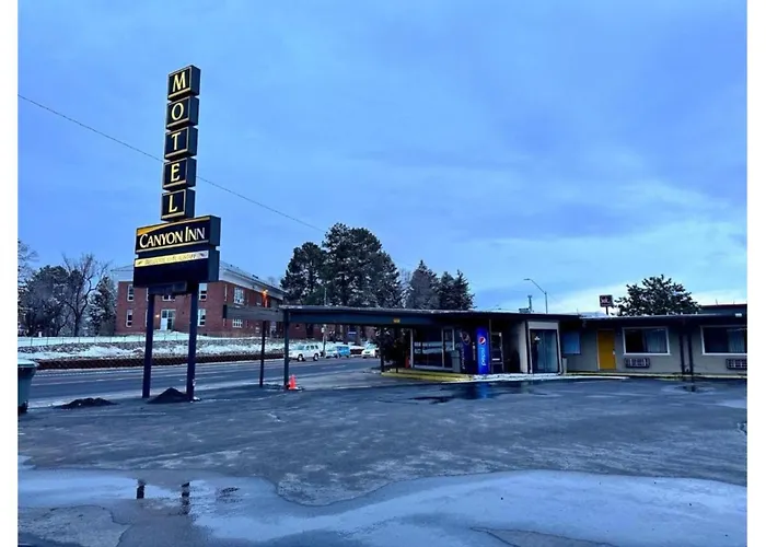 Canyon Inn Motel By Oyo Flagstaff Route-66