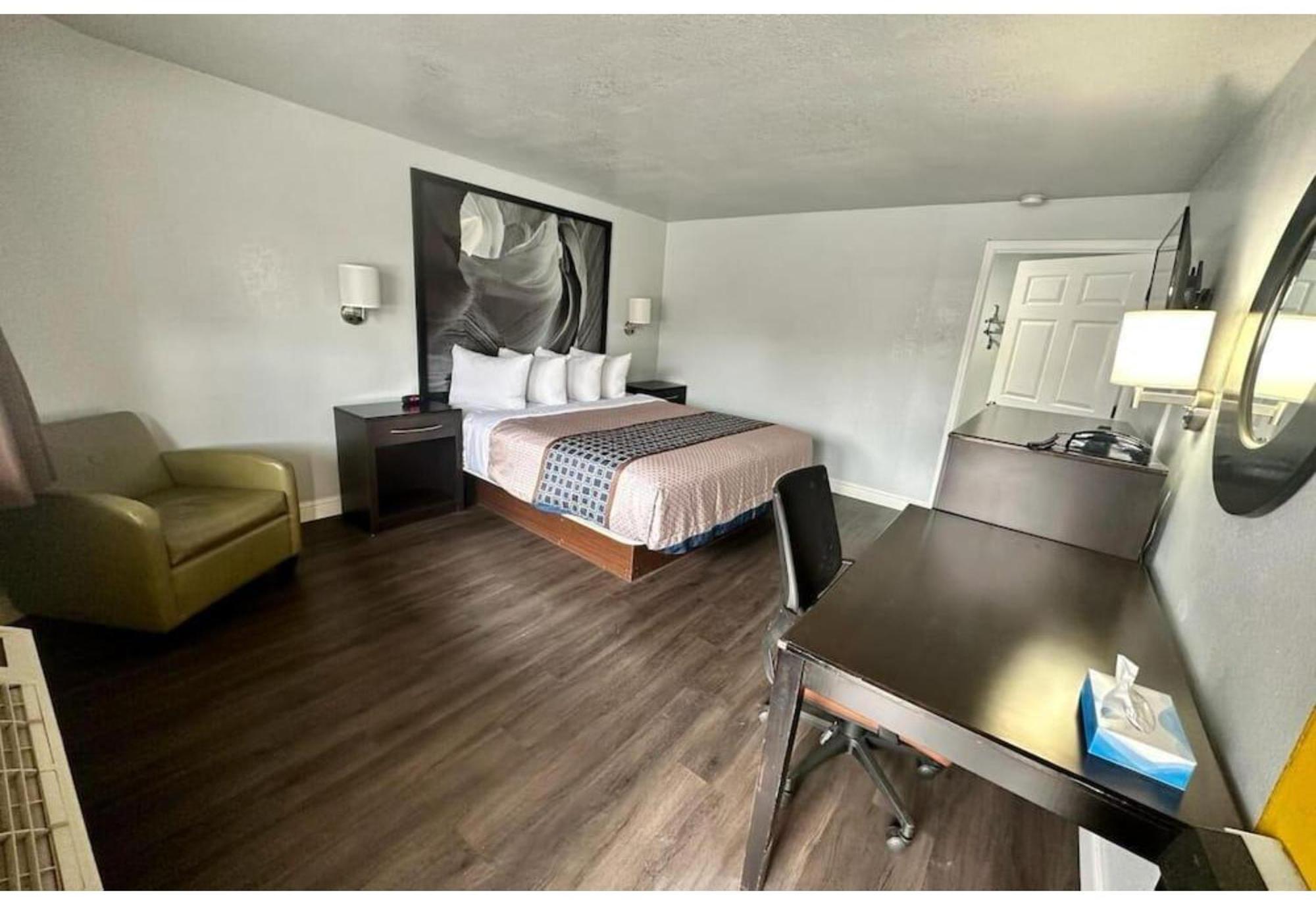 Hotel Canyon By Oyo Route-66 *